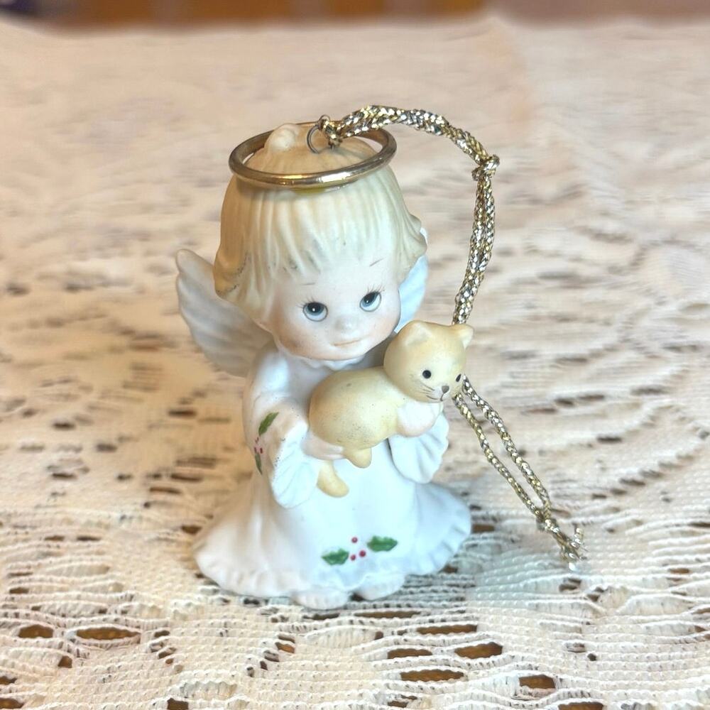 Vintage 1985 Enesco Morehead Angel Ornament with Cat – Made in Taiwan